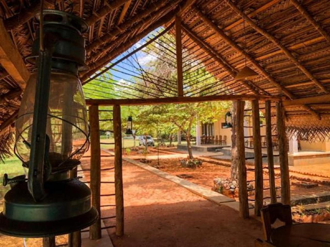 Hotel Castle Rock Sigiriya Kibissa Exterior foto